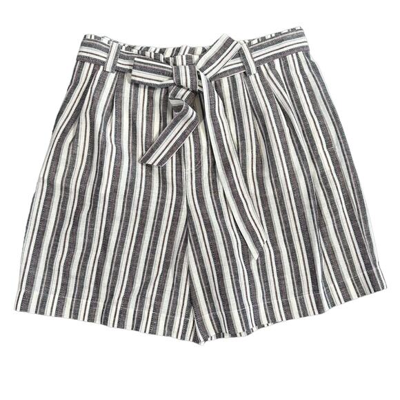 BCBGeneration Women's High Waisted Short with Tie Belt Size L - Picture 1 of 8